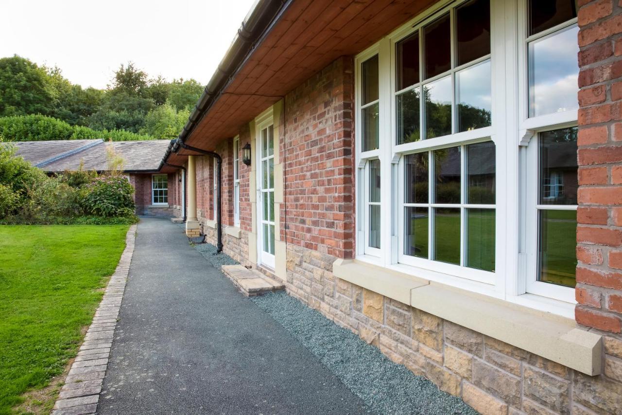 Netley Hall Dorrington 外观 照片